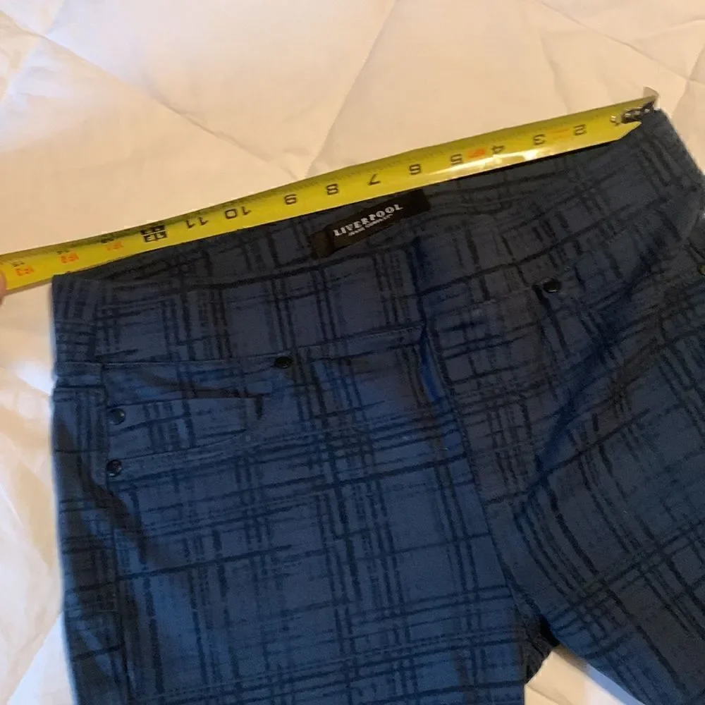 LIVERPOOL jean company, like new, size 8, rayon/nylon/ spandex, super cute
